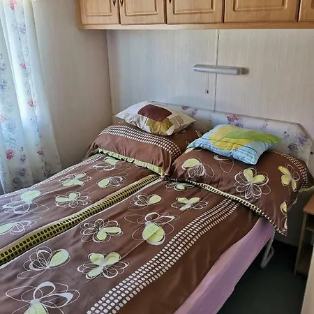 בית הארחה Szandika Vendeghaz טיסאאוורוש